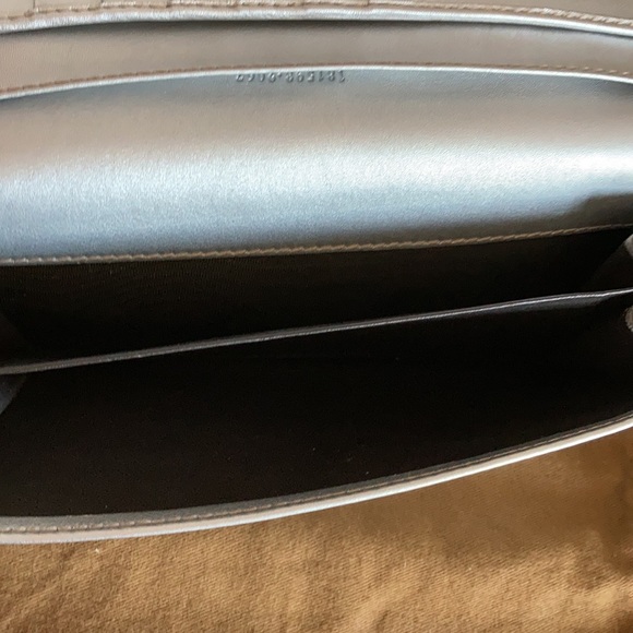 Authentic Gucci wallet - Picture 8 of 16